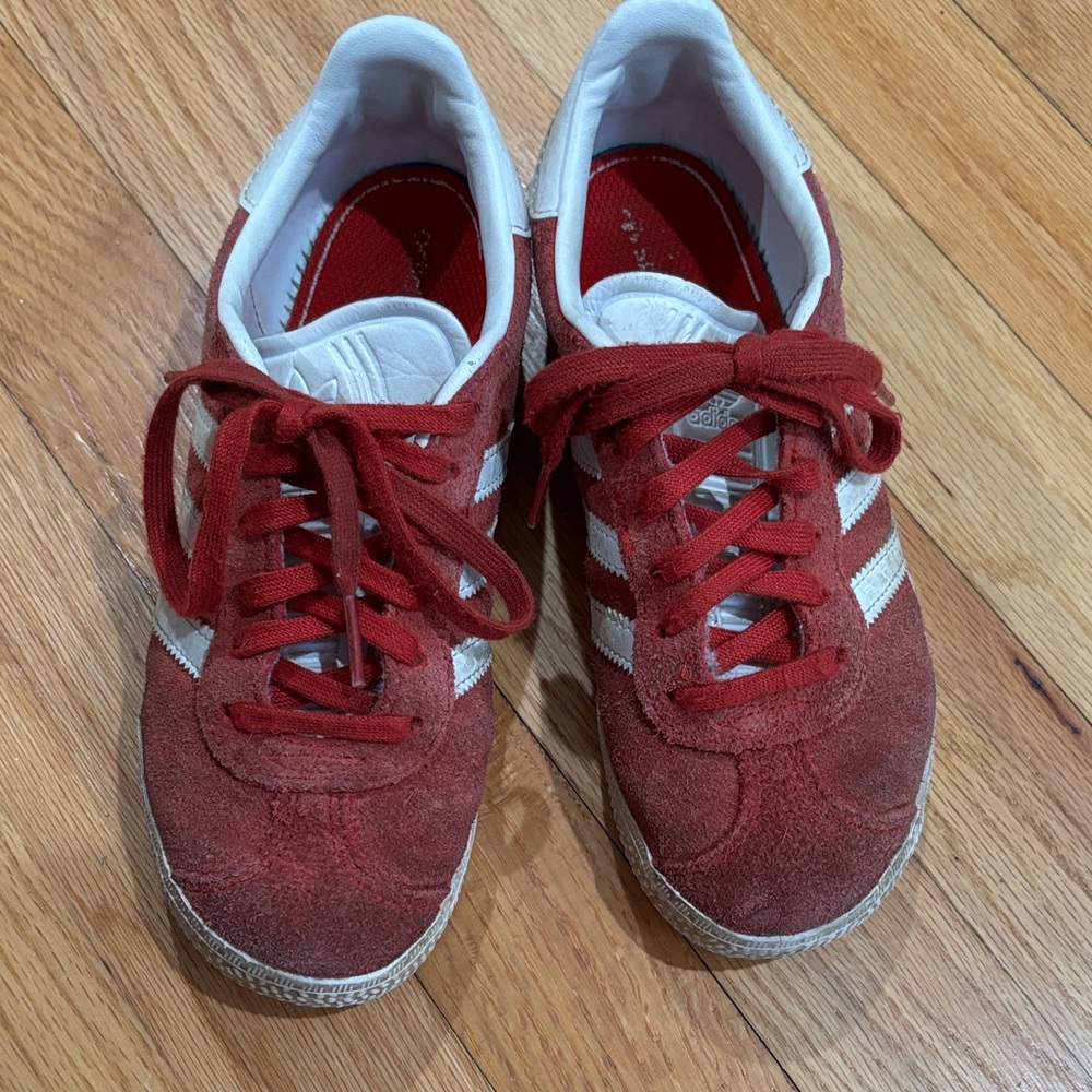 Adidas Classic Red and White Trainers